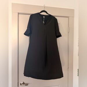 Black V-Neck Short Sleeve Dress - Women